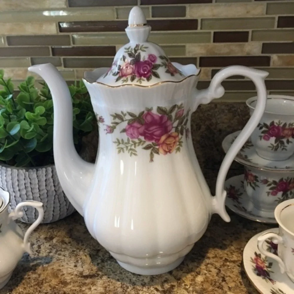 Vintage Crystal Clear 5Cup Teapot Set, Sugar, Creamer, 4 Tea Cups Made in Poland